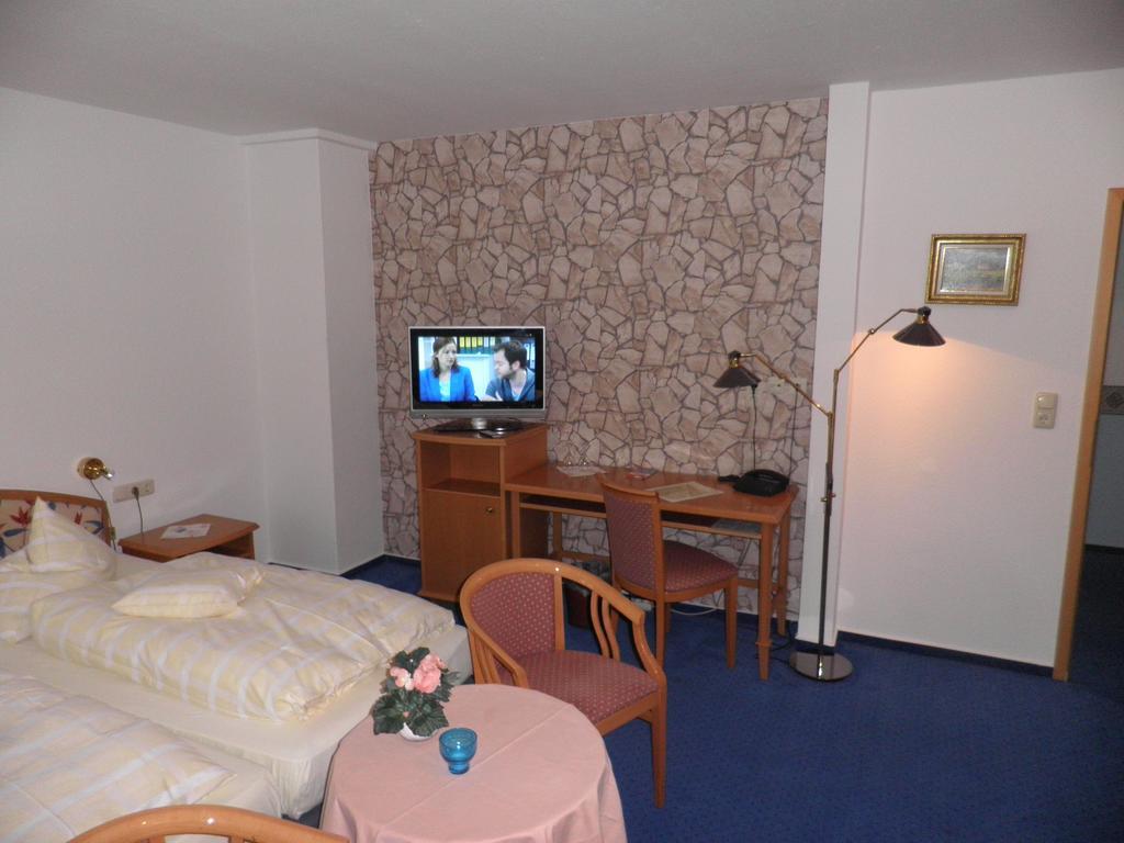Hotel Haarener Hof Bad Wünnenberg Buitenkant foto