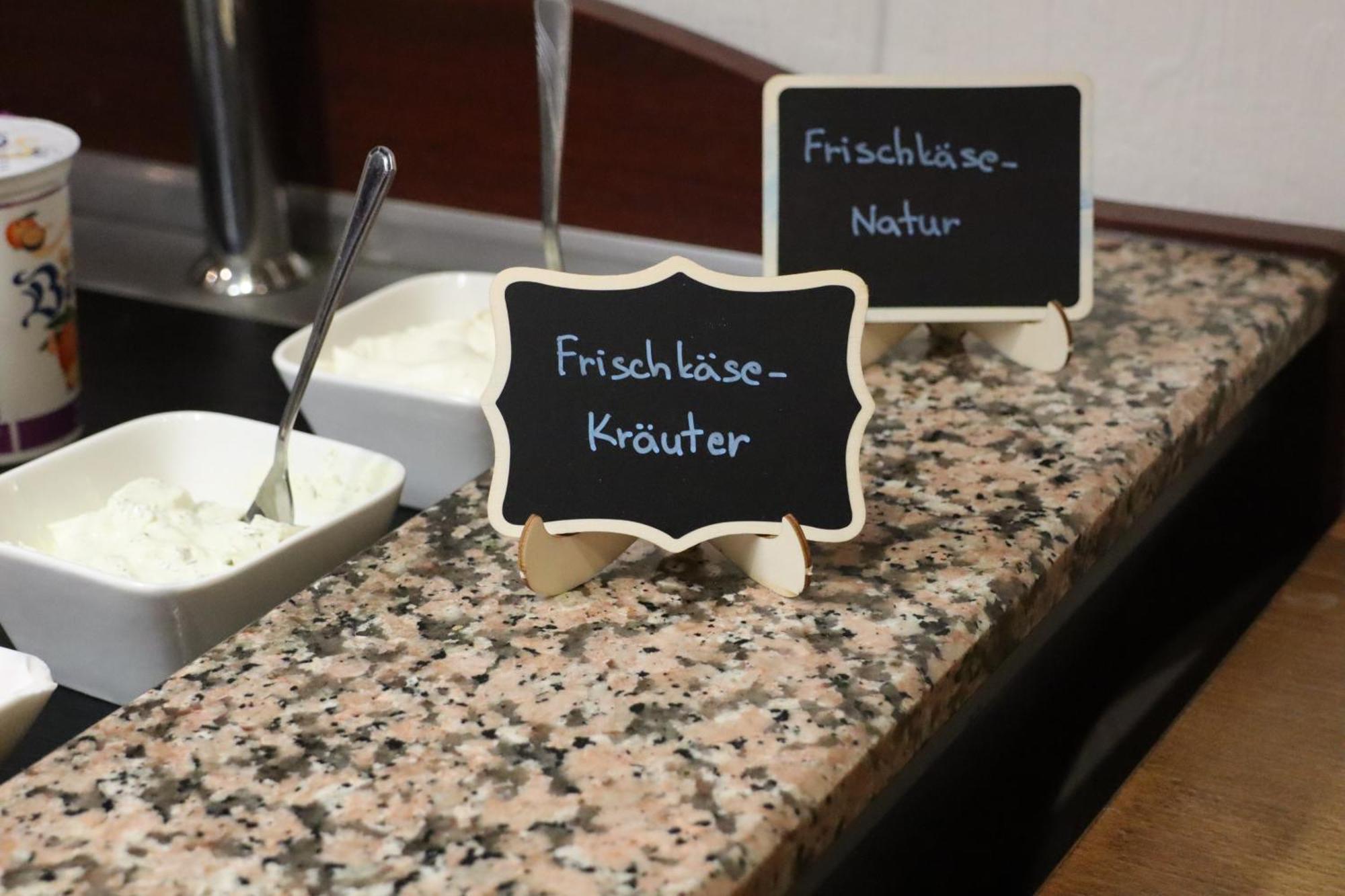 Hotel Haarener Hof Bad Wünnenberg Buitenkant foto