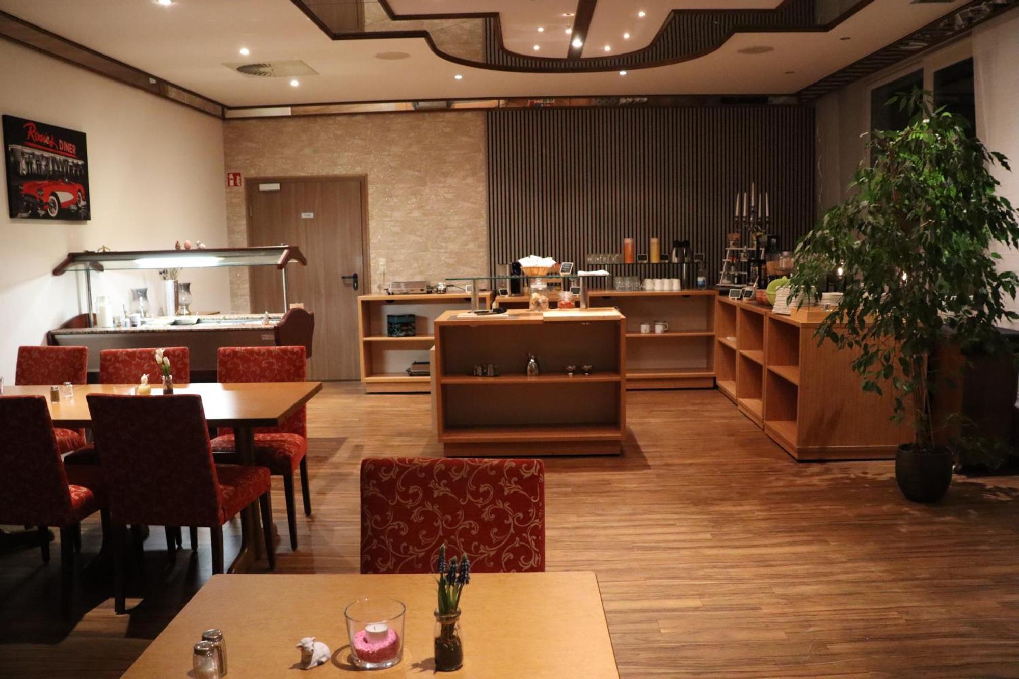 Hotel Haarener Hof Bad Wünnenberg Buitenkant foto