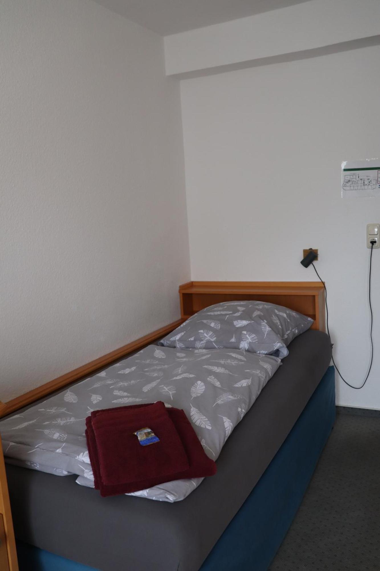 Hotel Haarener Hof Bad Wünnenberg Buitenkant foto
