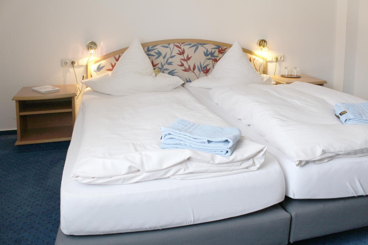 Hotel Haarener Hof Bad Wünnenberg Buitenkant foto